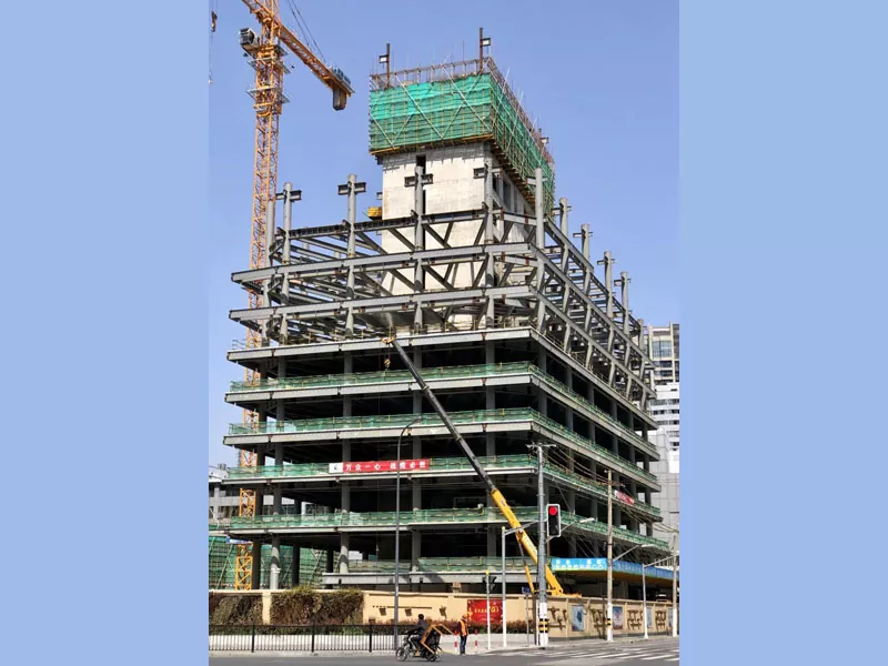 ¿Cómo minimizar el impacto de la corrosión en una sala de exposiciones de estructura de acero?