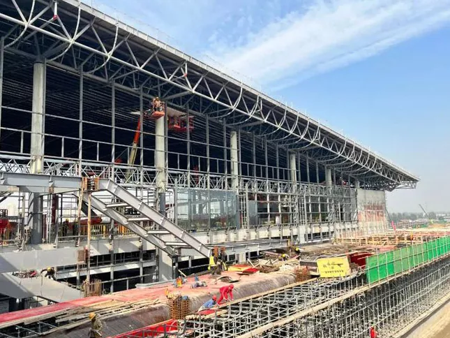 Estación de tren de estructura de acero ligero prefabricado